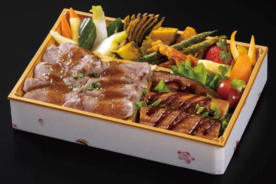 サーロインステーキ&燻製うなぎ弁当