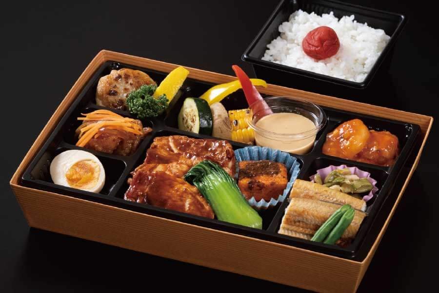 夏のスタミナ唐紅花弁当